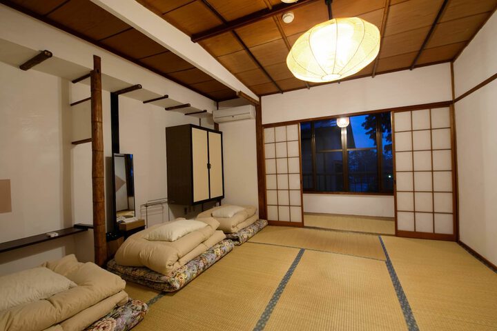 Room 16 of 71