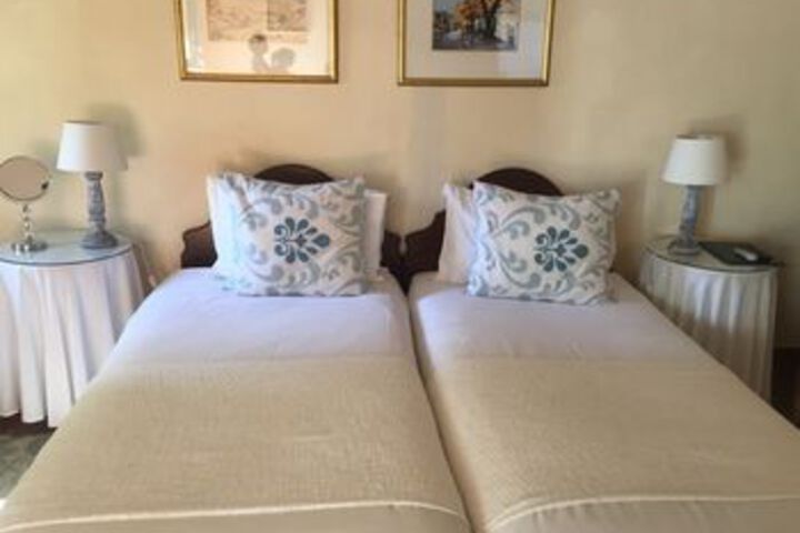 Room 21 of 52
