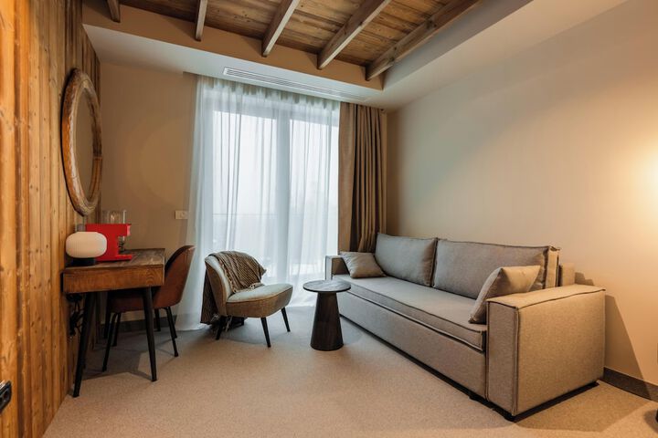 Room 29 of 50