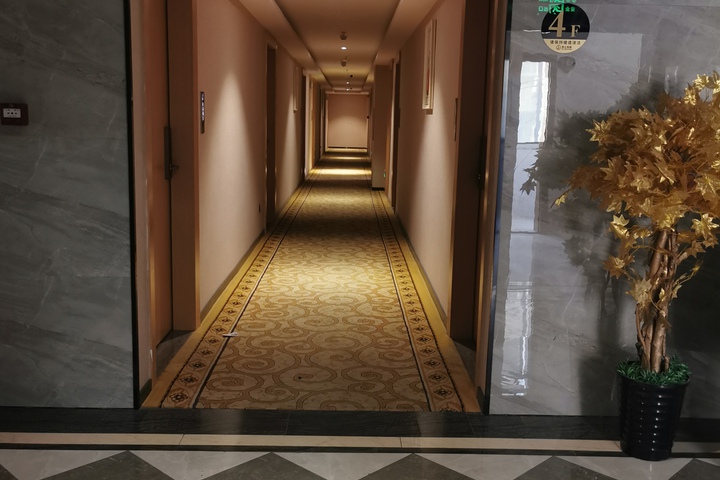 Hotel Interior 10 of 15