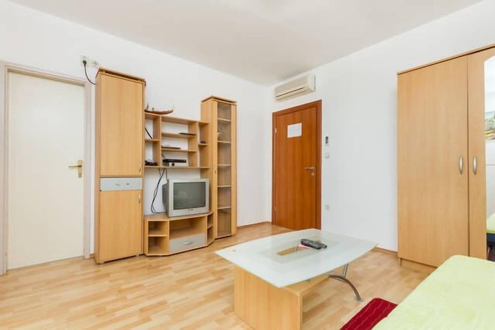 Room 29 of 46