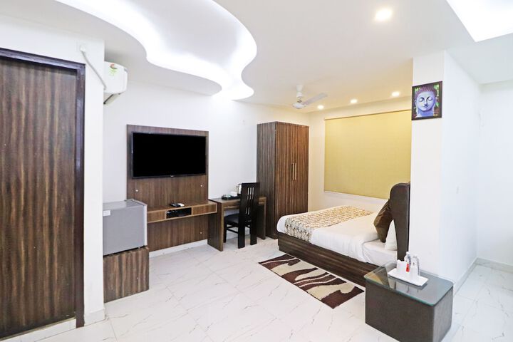 Room 82 of 126