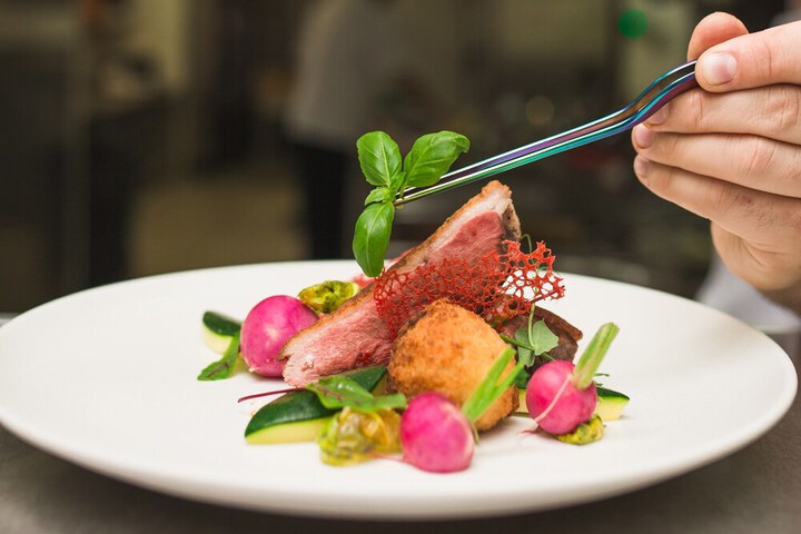 Dining 68 of 98
