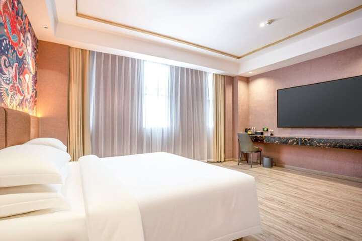 Room 45 of 84