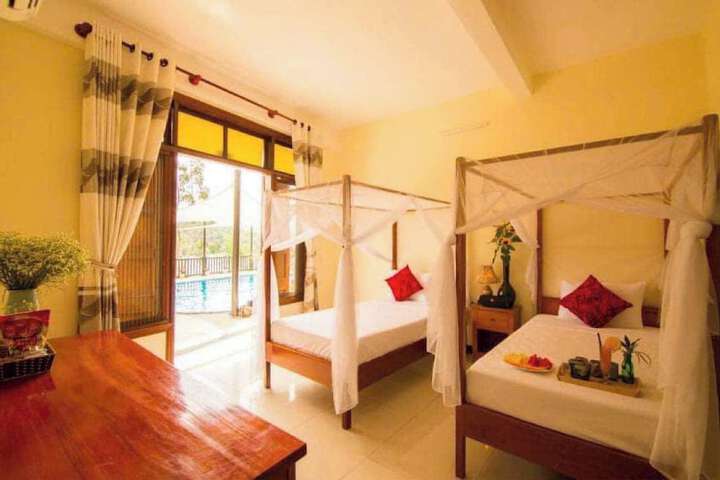 Room 28 of 61