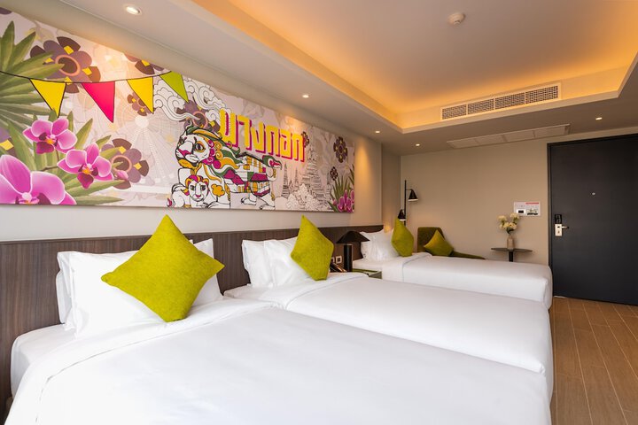 Room 36 of 190