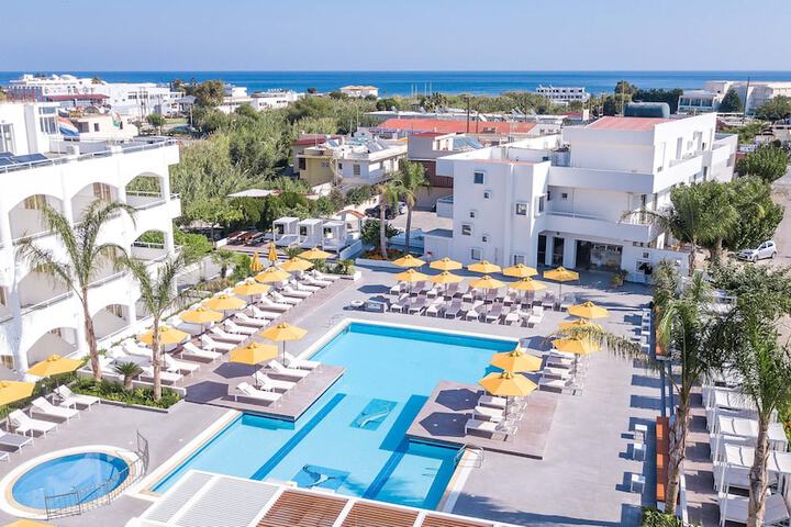 Hotel 136 of 140