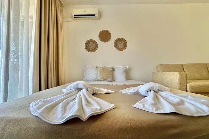 Room 34 of 177