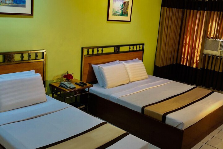 Room 42 of 69