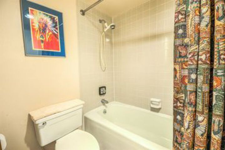 Room 12 of 113