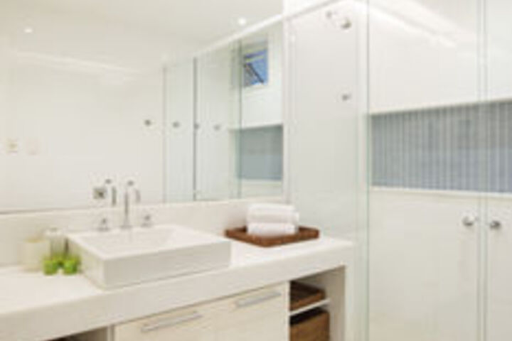Room 2 of 20