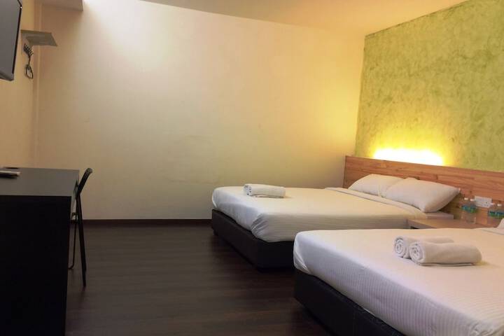Room 17 of 31