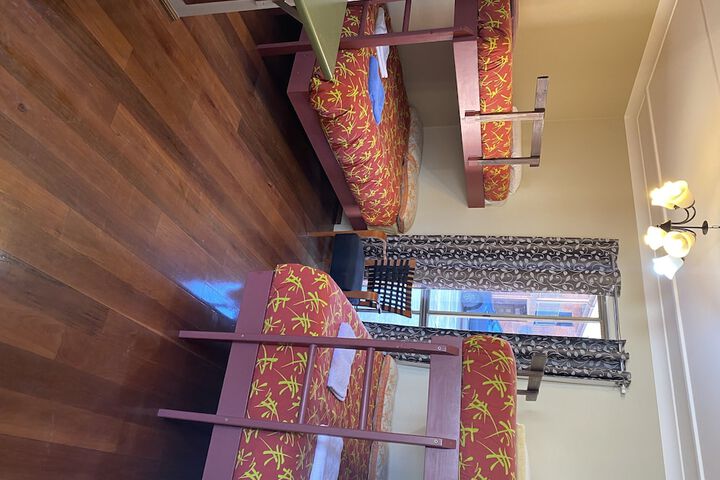 Room 6 of 42