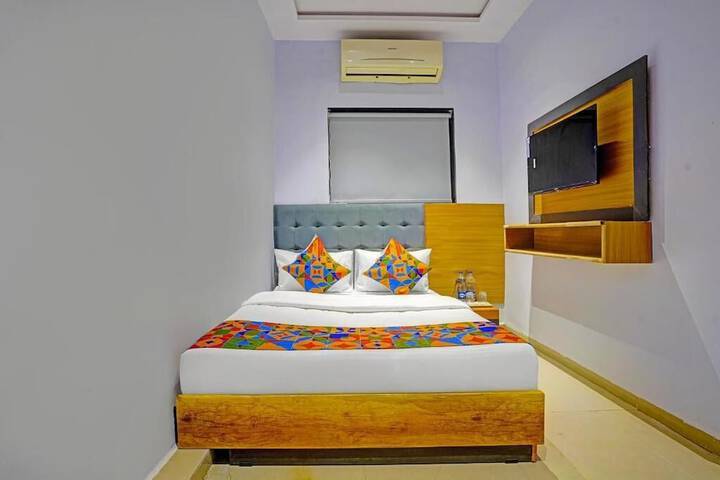 Room 2 of 15