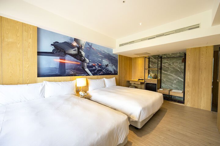 Room 4 of 95