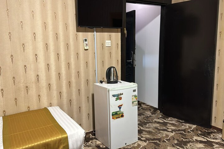 Room 14 of 49
