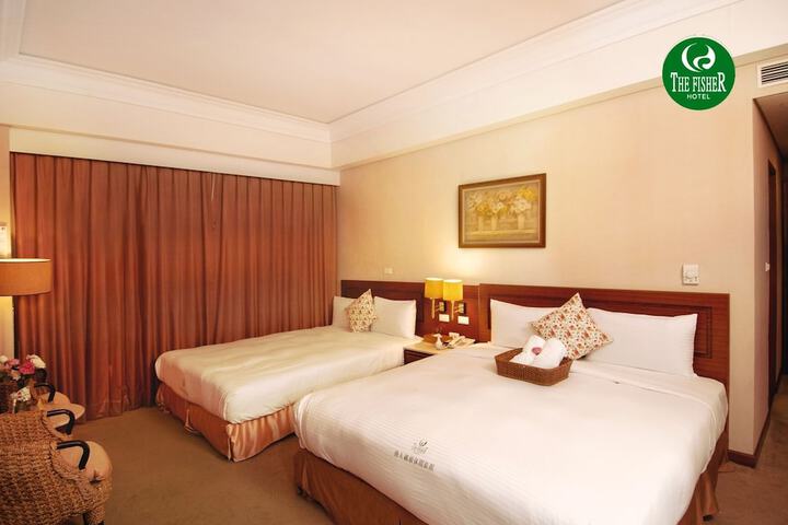 Room 3 of 4
