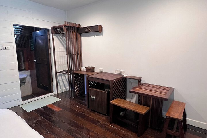 Room 15 of 89