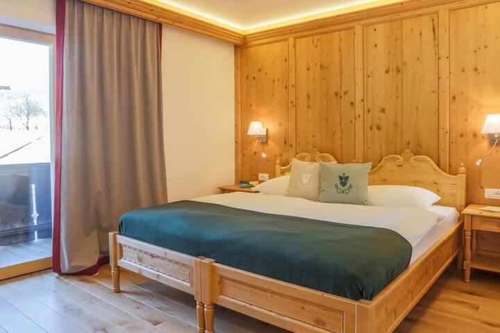 Room 3 of 69