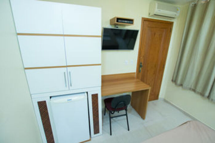 Room 72 of 78