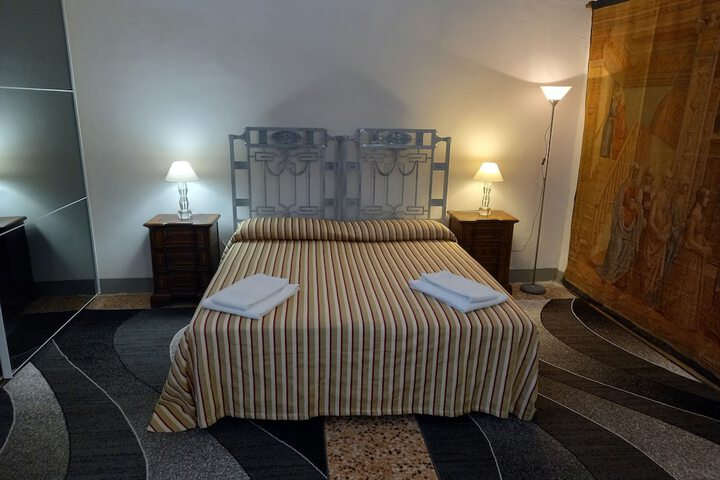 Room 40 of 132