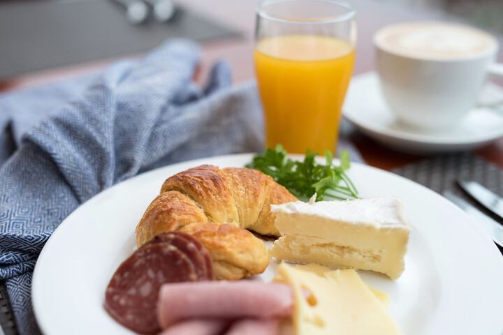 Breakfast/Coffee Service 55 of 88