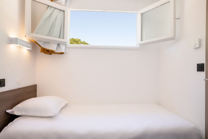 Room 10 of 55