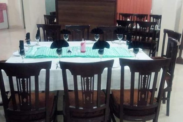 Dining 23 of 23