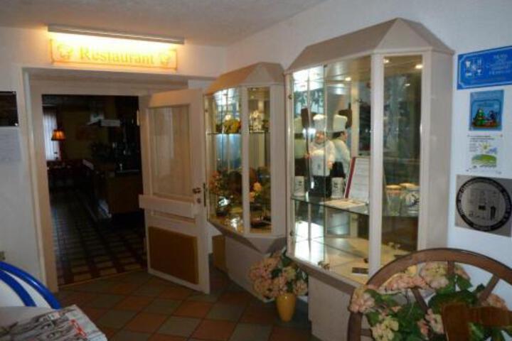 GOLDNES FASS-RESTAURANT