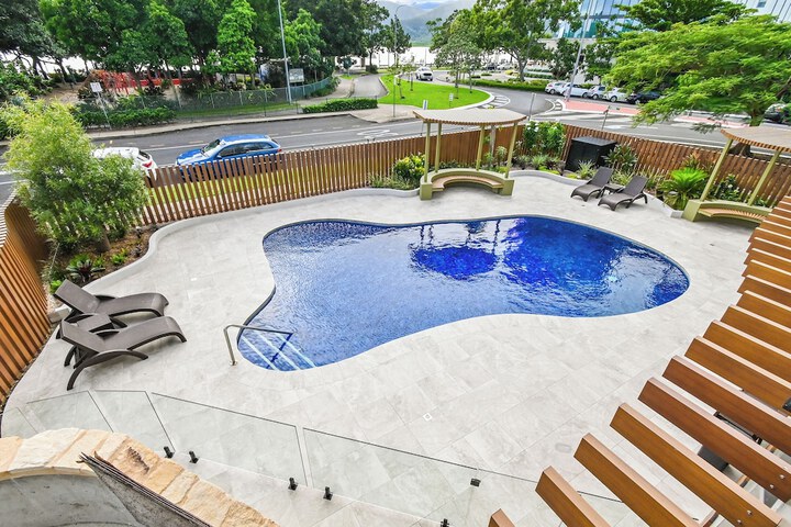 Pools & Facilities