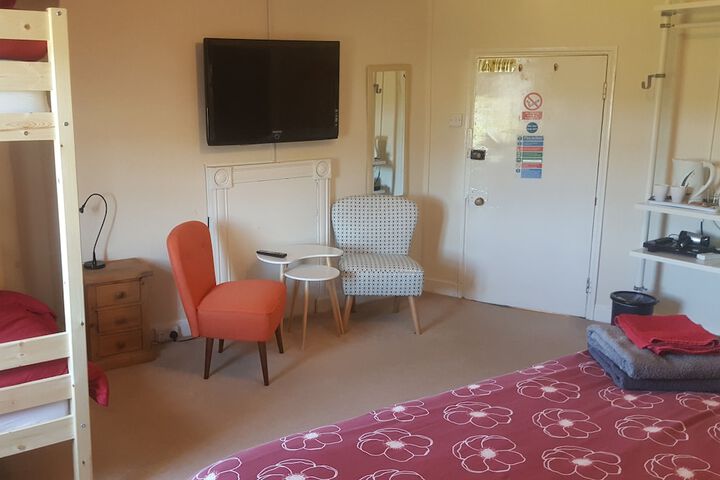 Room 12 of 27