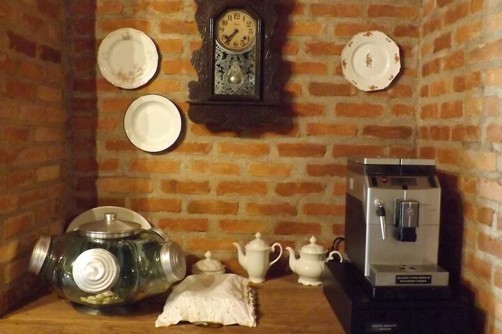 Breakfast/Coffee Service 72 of 106