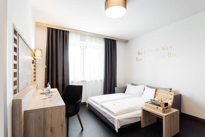 Room 36 of 104