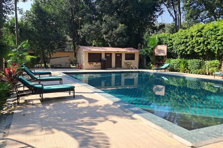 Pool 136 of 256