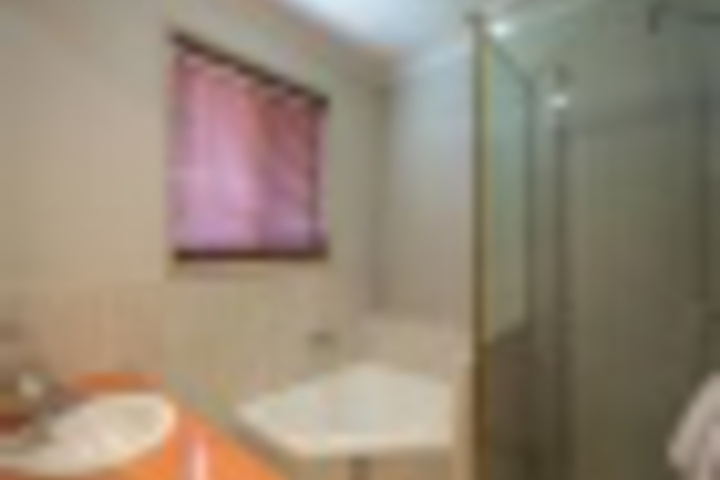 Room 50 of 60