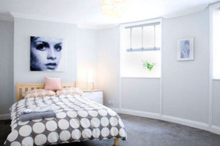 Room 16 of 23