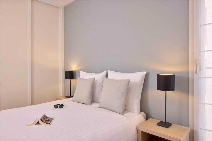 Room 13 of 27