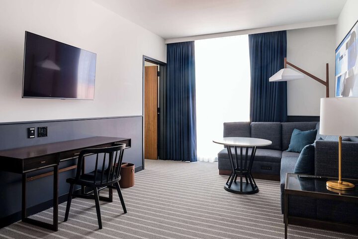 Room 38 of 90