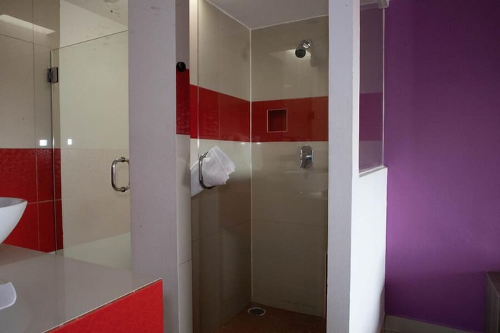 Room 13 of 26