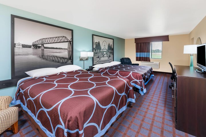 Room 16 of 24