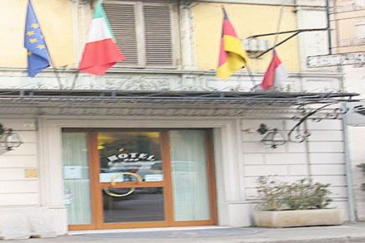 RIVER HOTEL