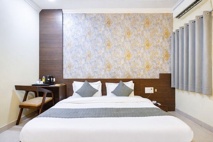 Room 12 of 46