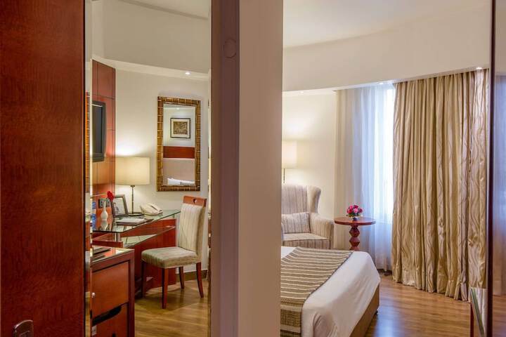 Room 22 of 60