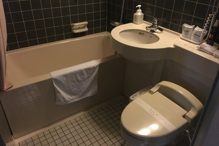 Room 19 of 42