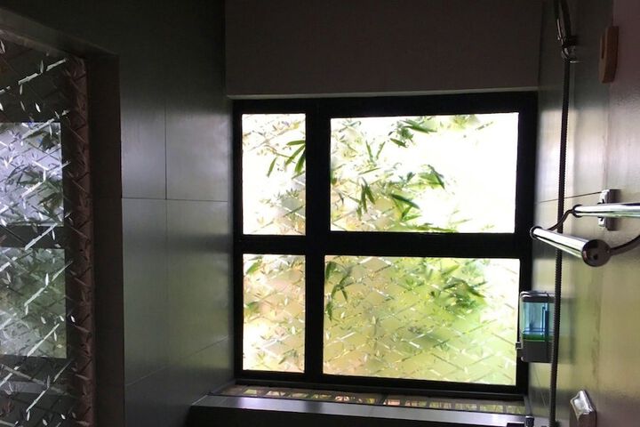 Room 15 of 61
