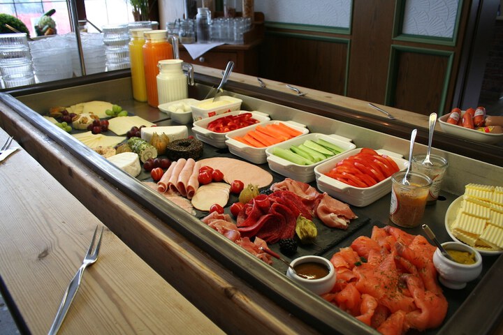 Breakfast/Coffee Service 28 of 45