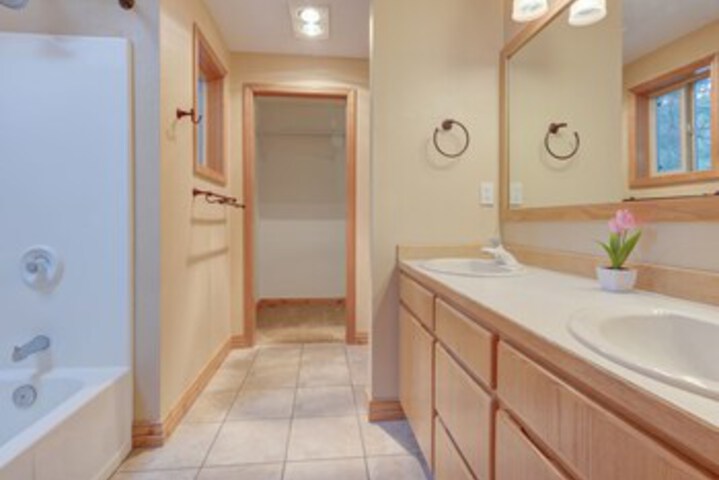 Room 40 of 41