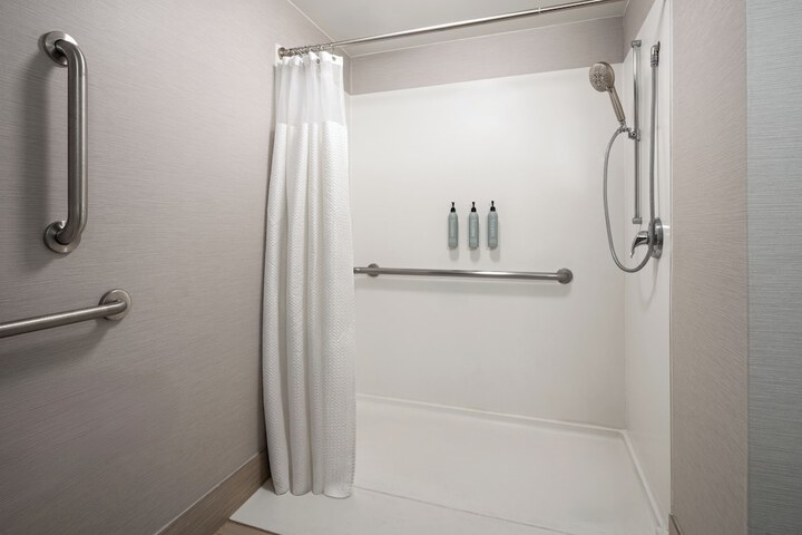 Room 25 of 50