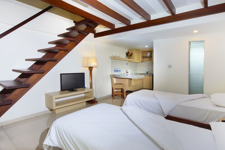 Room 8 of 39