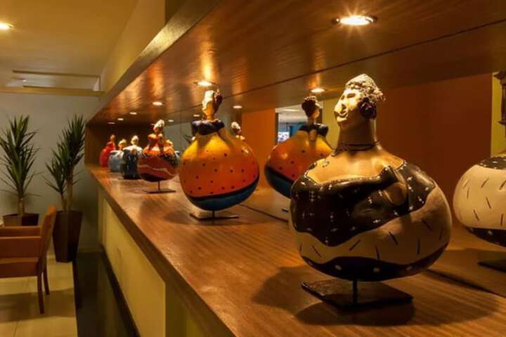 Concierge desk